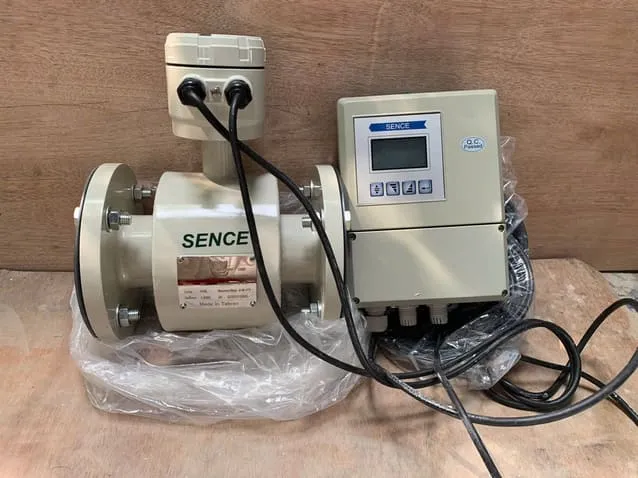 ĐỒNG HỒ NƯỚC SENSER ĐIỆN TỬ MÀN HÌNH RỜI