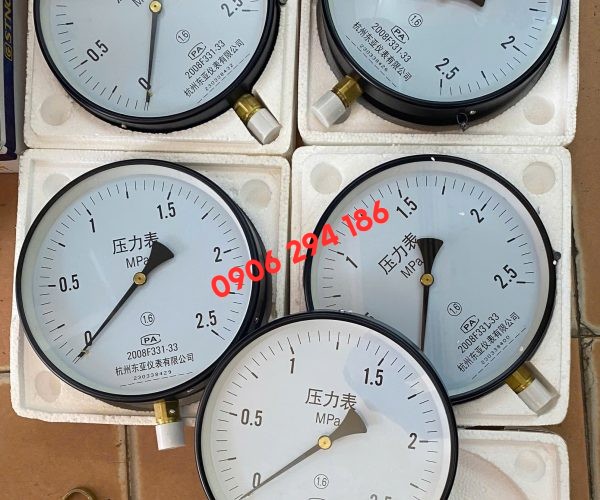 ĐỒNG HỒ ÁP SUẤT TRUNG QUỐC MẶT 200MM 2.5MPA